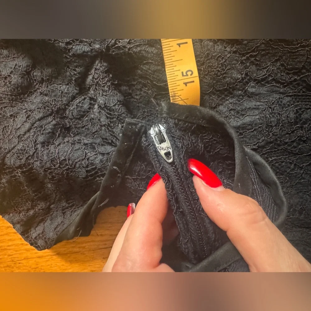 60s Vintage Black Lace fit and Flare Dress with 3/4 length sleeves - Picture 5 of 7